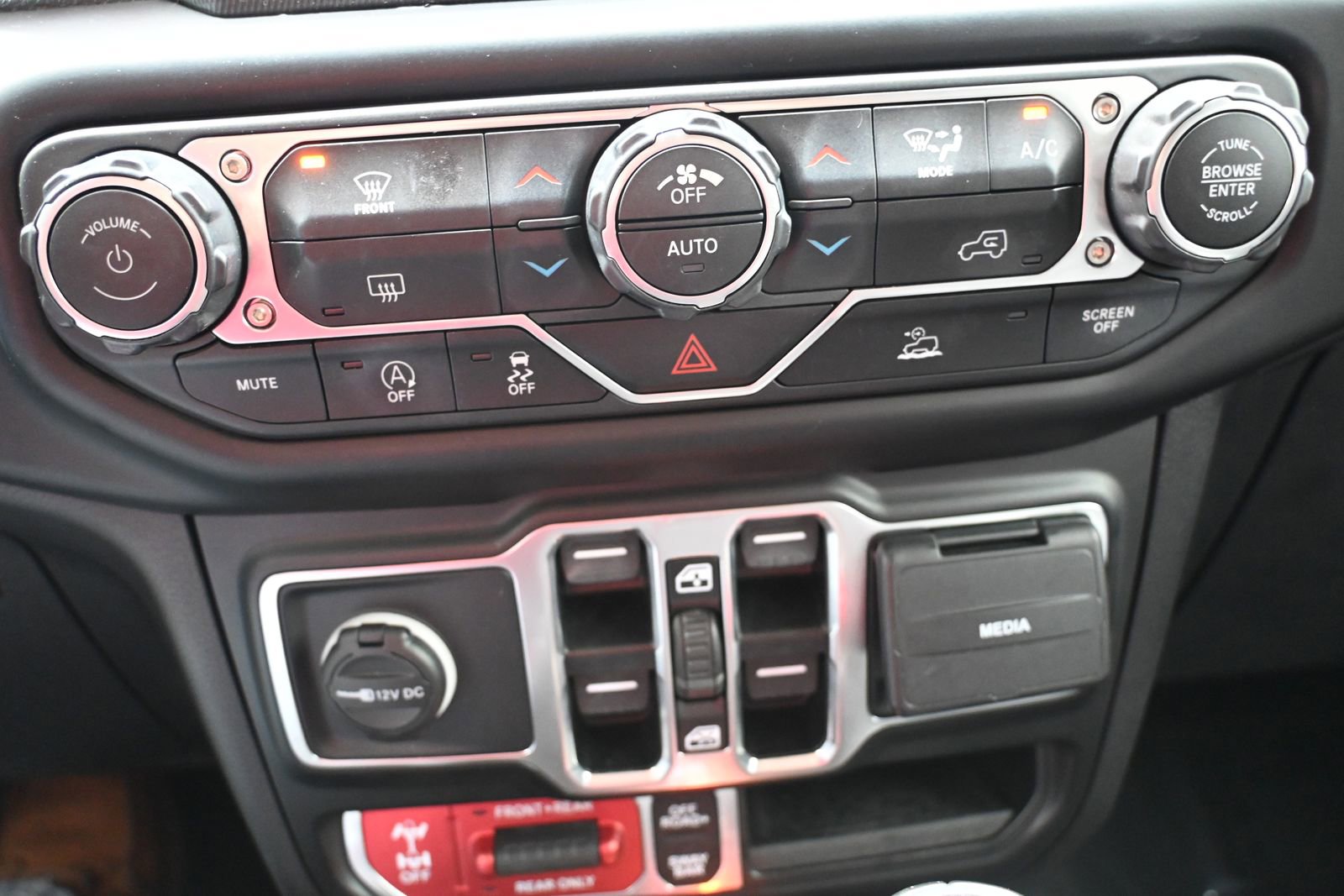 Used 2021 Jeep Wrangler Unlimited Rubicon image 19