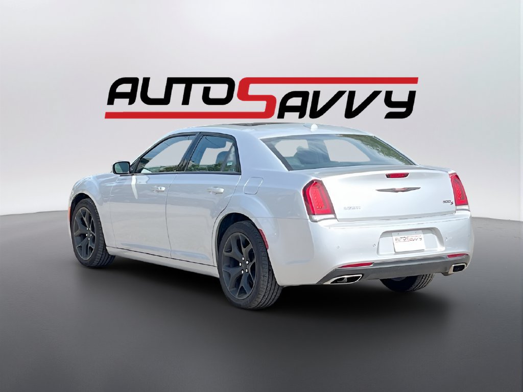 Used 2023 Chrysler 300 S RWD image 5