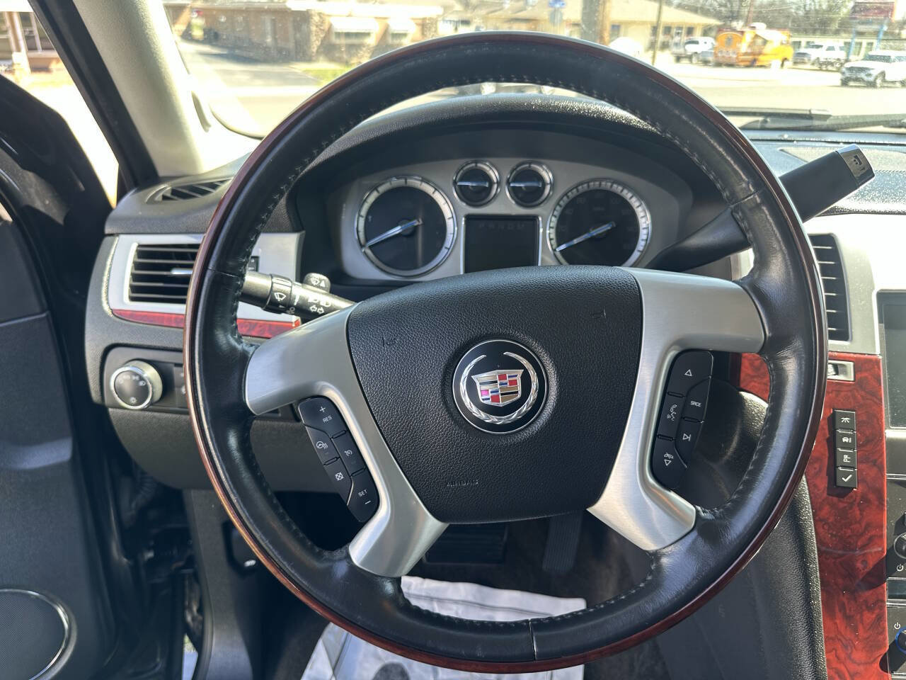 Used 2012 Cadillac Escalade EXT Premium image 25