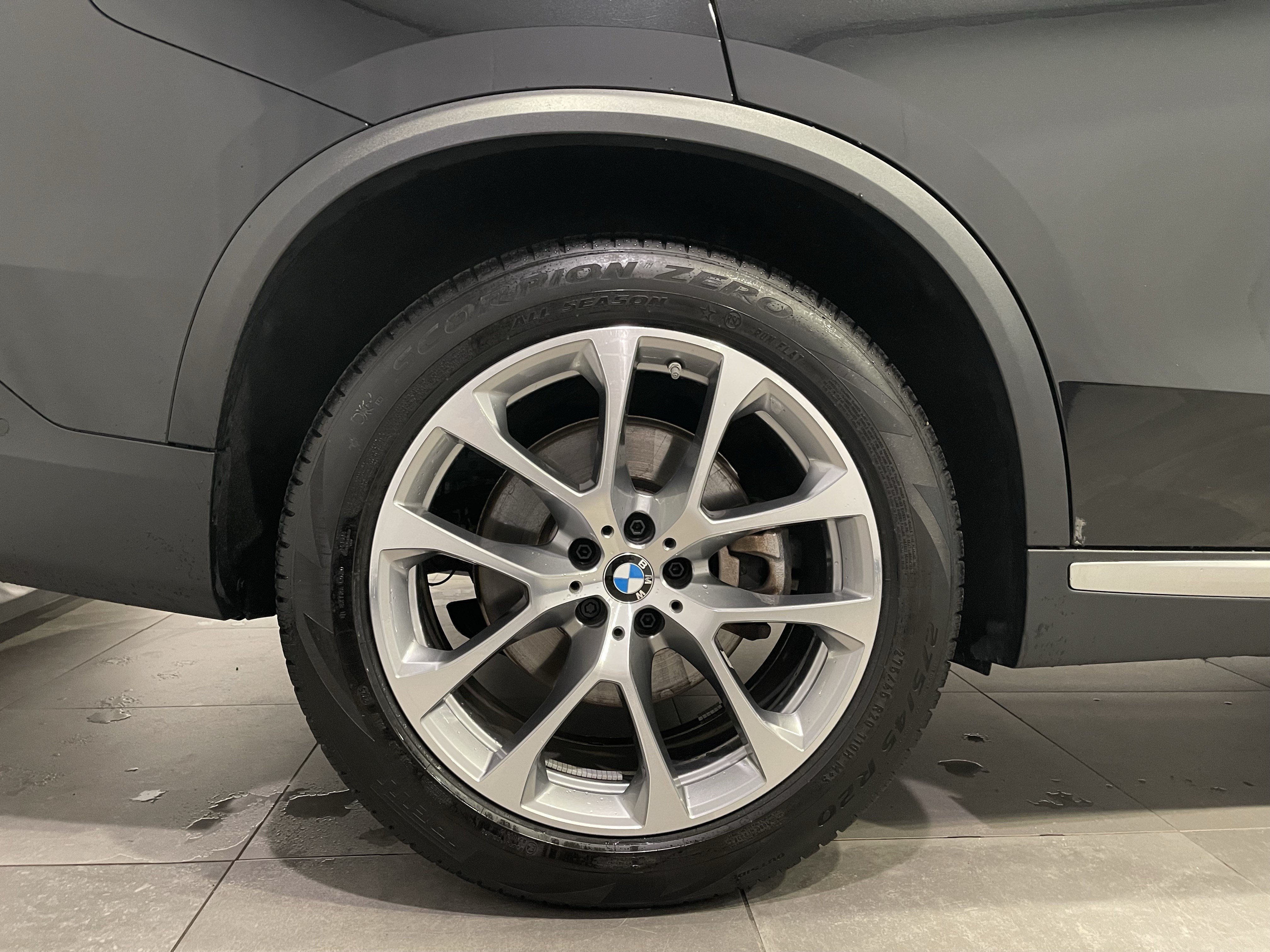 Used 2026 BMW X5 xDrive40i w/ Climate Comfort Package AWD/4WD image 9