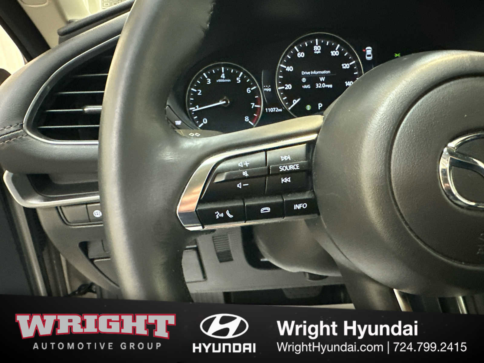 Used 2024 MAZDA MAZDA3 s image 21