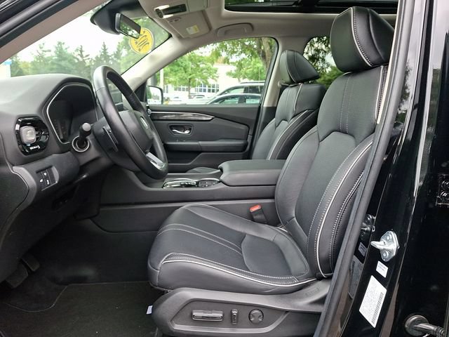 Certified 2025 Honda Pilot Elite image 15