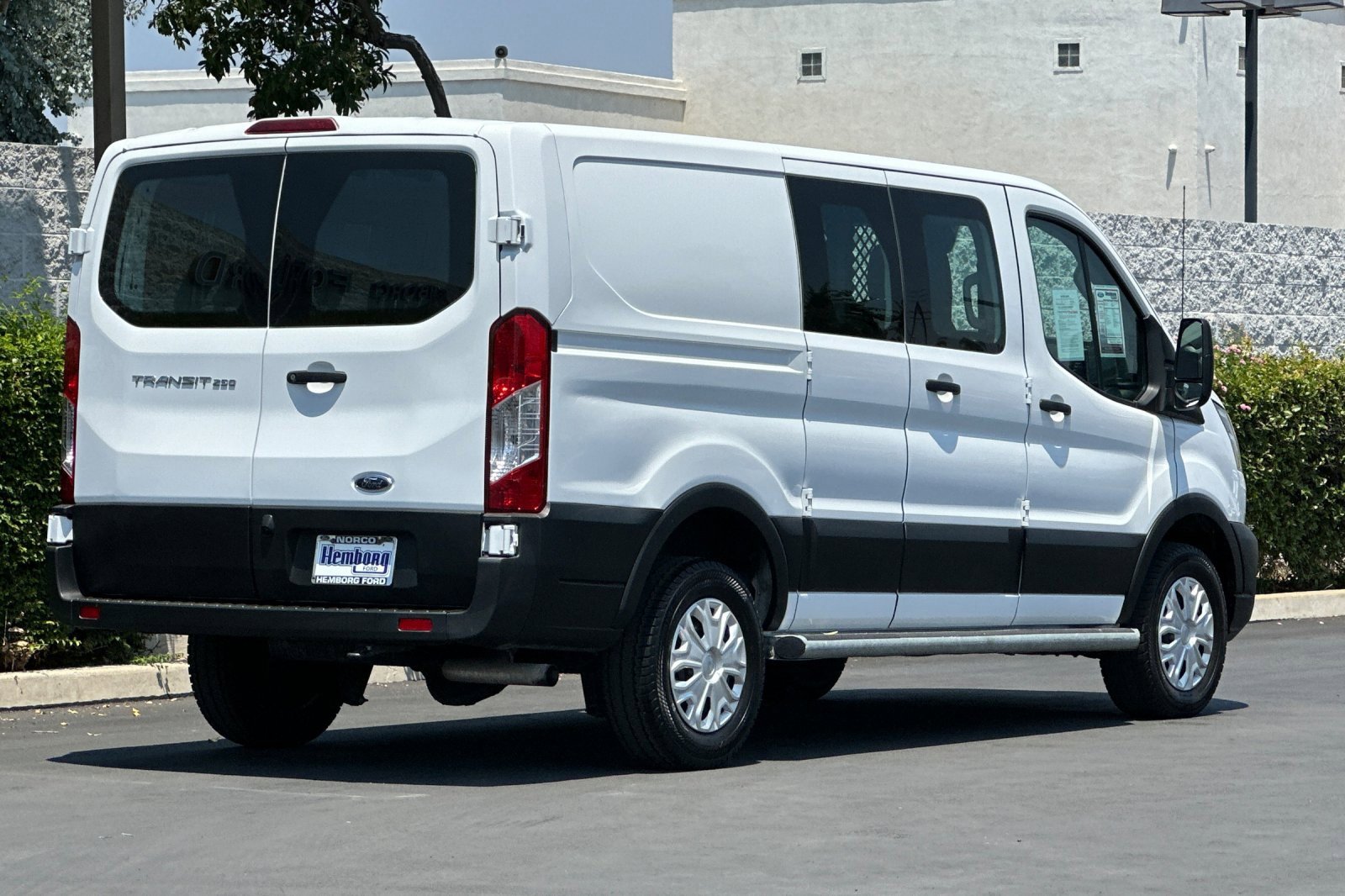 Used 2023 Ford Transit 250 Low Roof w/ Exterior Upgrade Package image 4