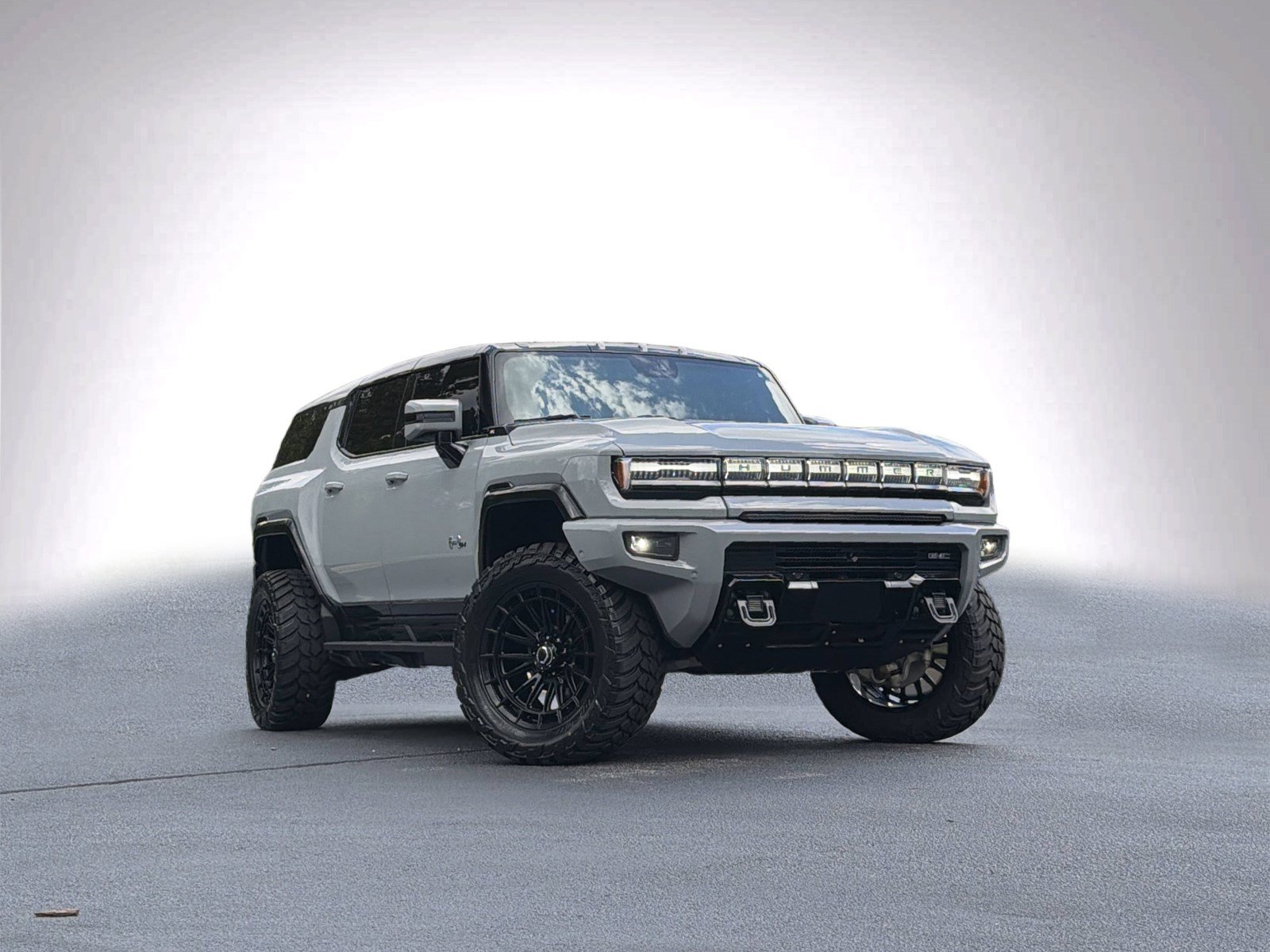 Used 2024 GMC Hummer EV 3X w/ LPO, Illumination Package AWD/4WD image 2