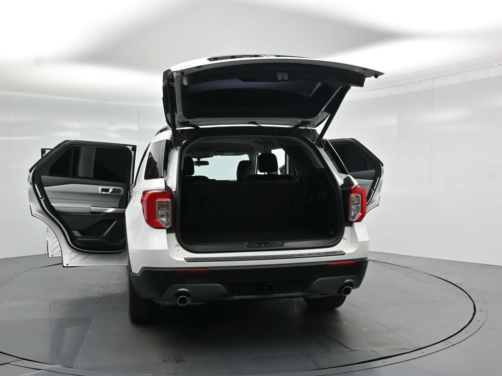 Certified 2023 Ford Explorer XLT w/ Equipment Group 202A RWD image 35