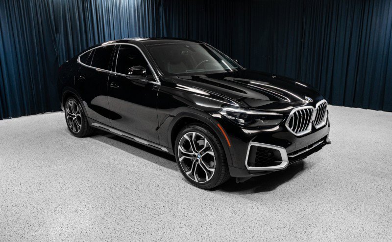 Used 2022 BMW X6 xDrive40i w/ Parking Assistance Package AWD/4WD image 3