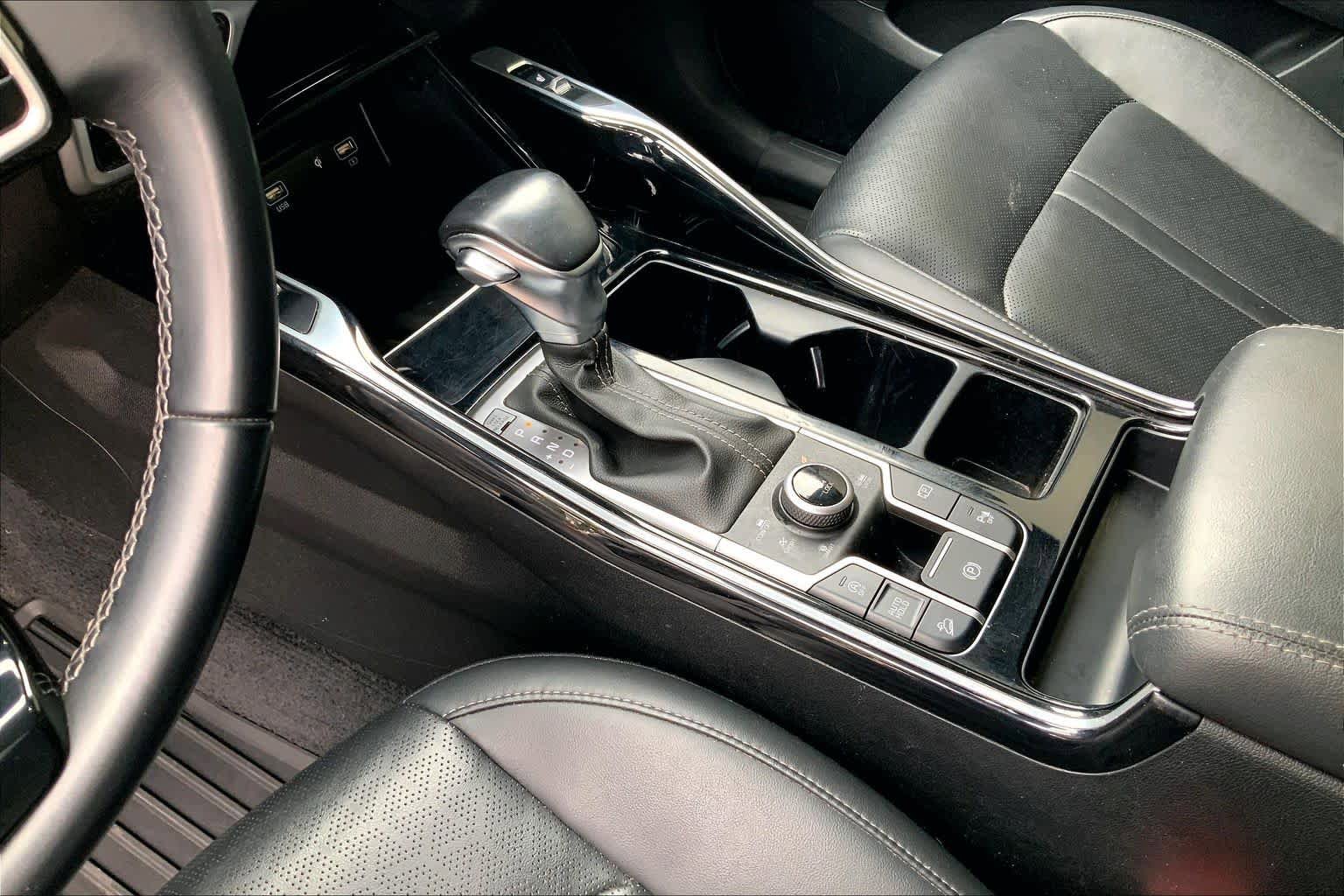 Certified 2022 Kia Sorento SX AWD/4WD image 16