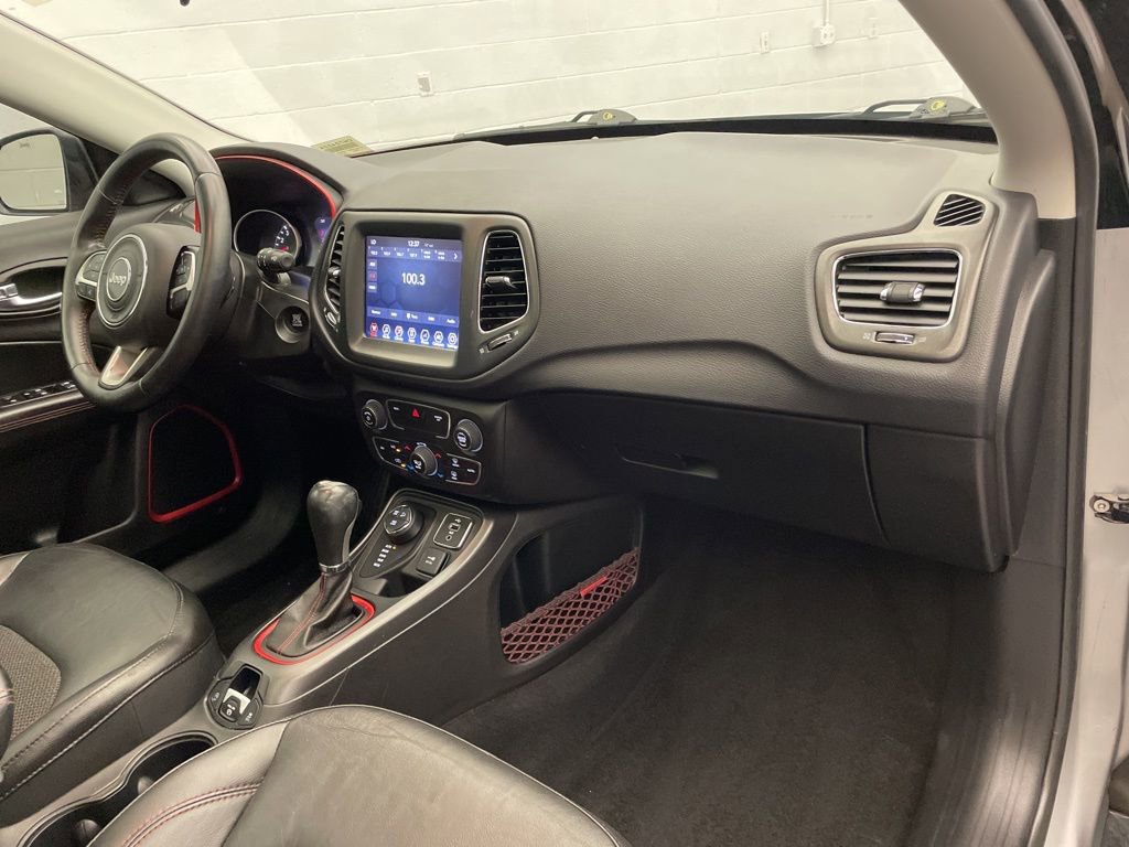 Used 2018 Jeep Compass Trailhawk image 28