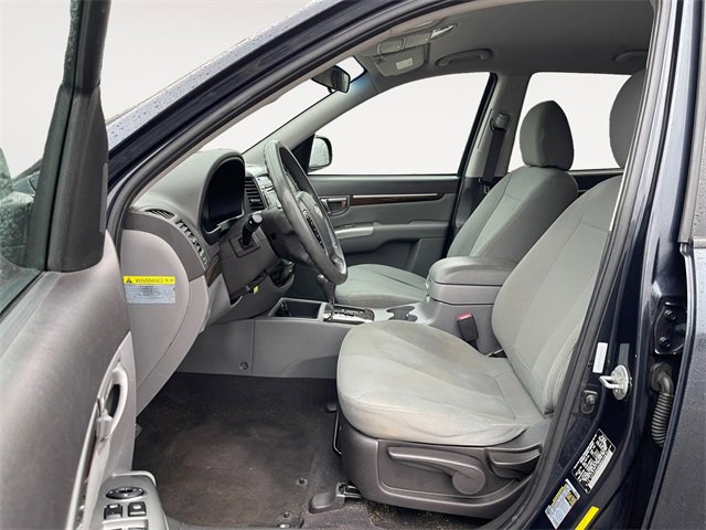 Used 2011 Hyundai Santa Fe GLS image 9