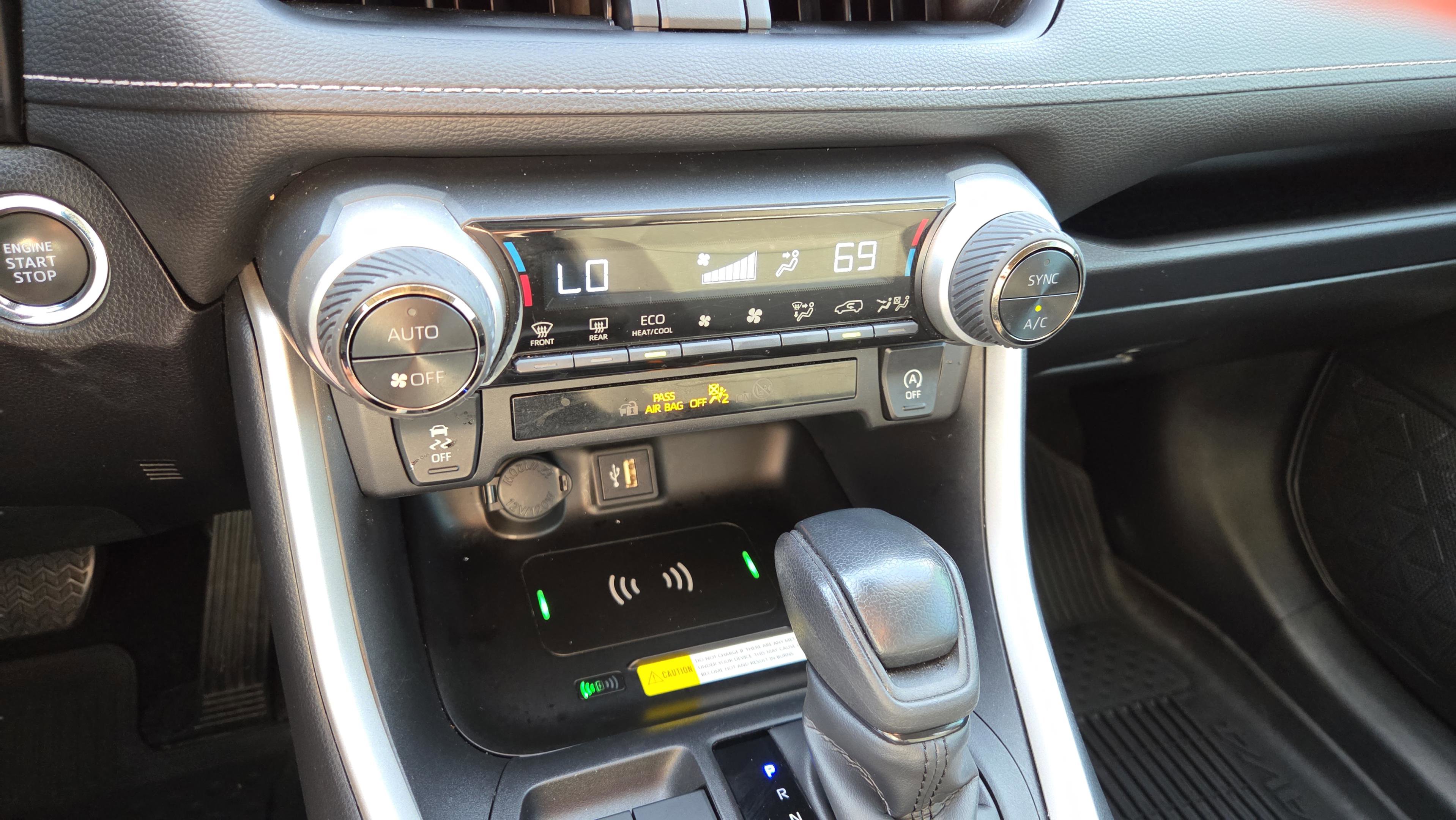 Certified 2025 Toyota RAV4 XLE image 29