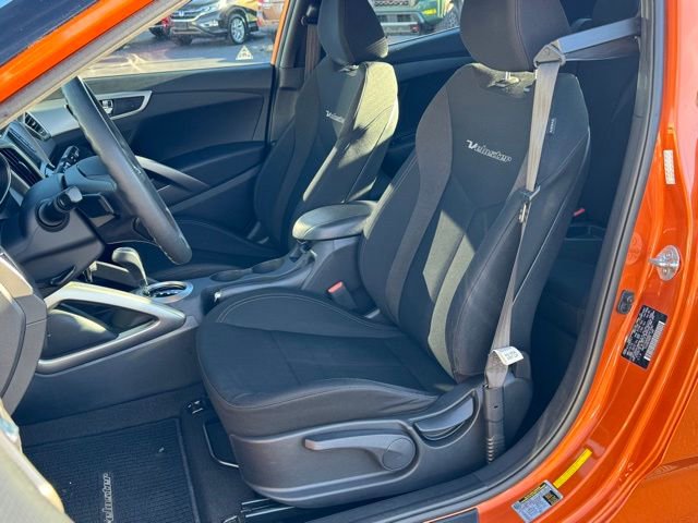 Used 2016 Hyundai Veloster image 14