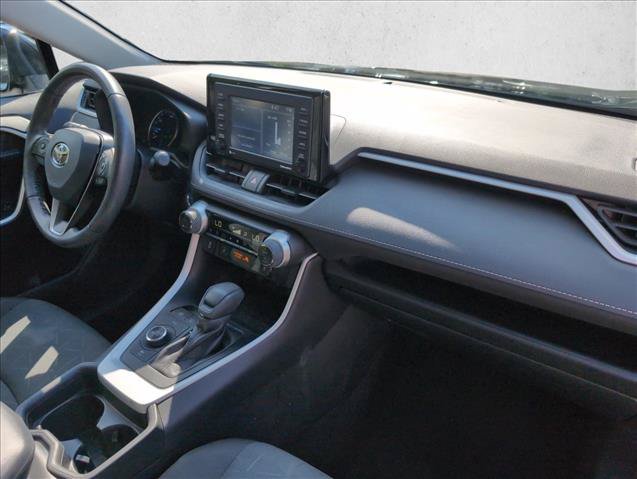 Used 2021 Toyota RAV4 XLE w/ XLE Grade Weather Package AWD/4WD image 27