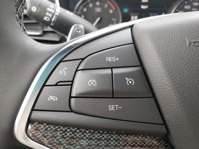 New 2026 Cadillac XT5 Sportv w/ LPO, Floor Liner Package image 24