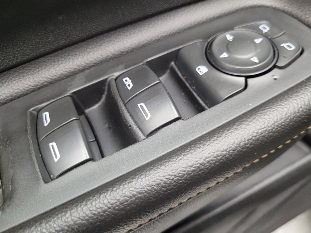 Used 2018 GMC Terrain SLE FWD image 27