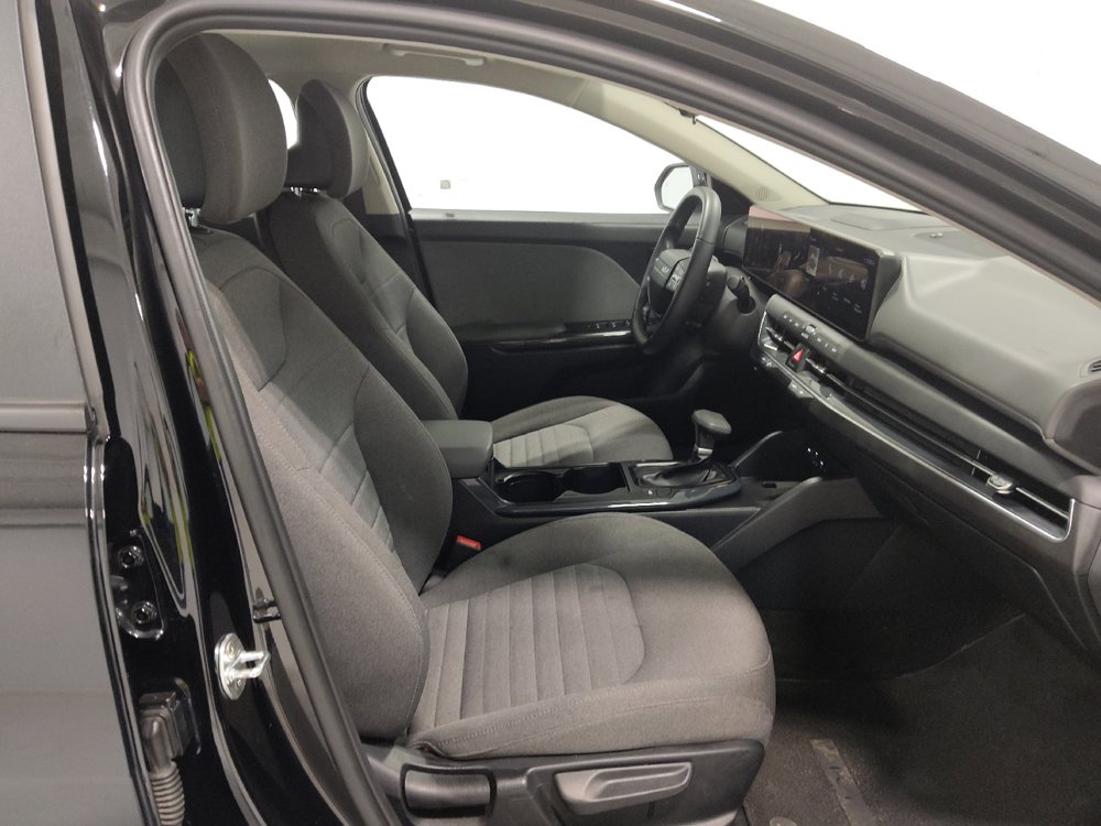 Used 2025 Kia K4 EX FWD image 21
