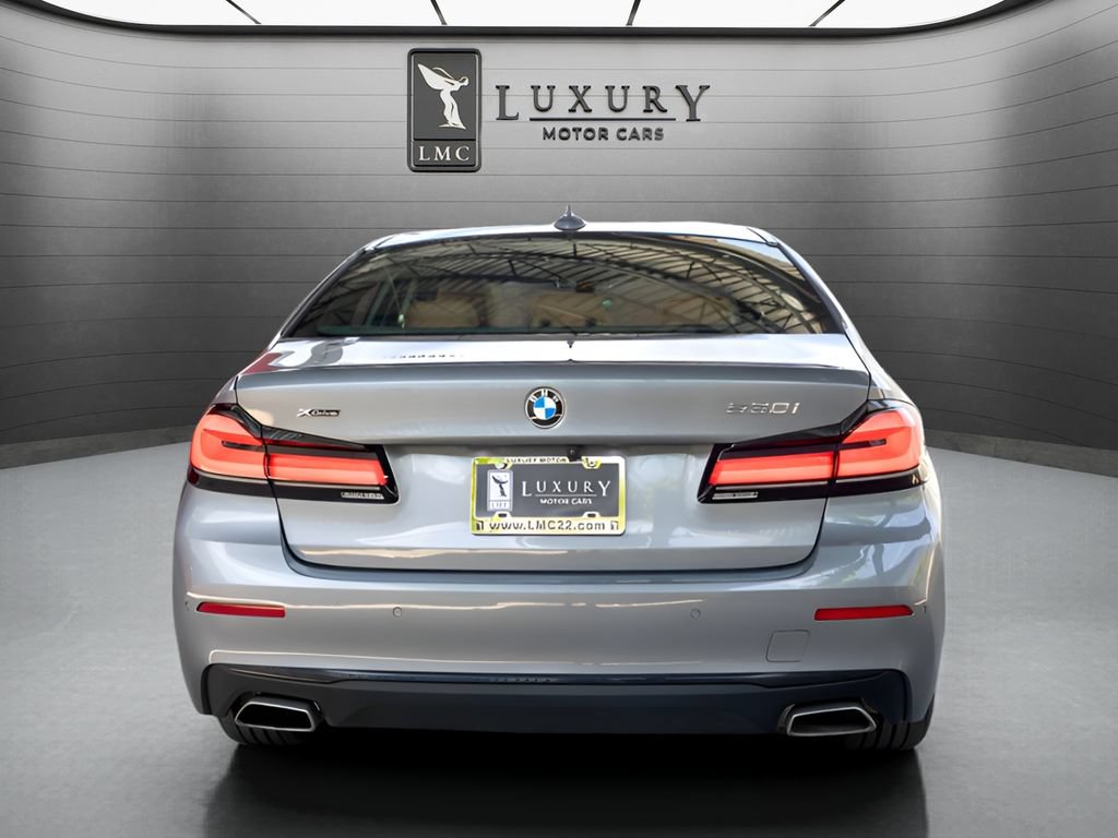 Used 2023 BMW 530i xDrive w/ Premium Package AWD/4WD image 7