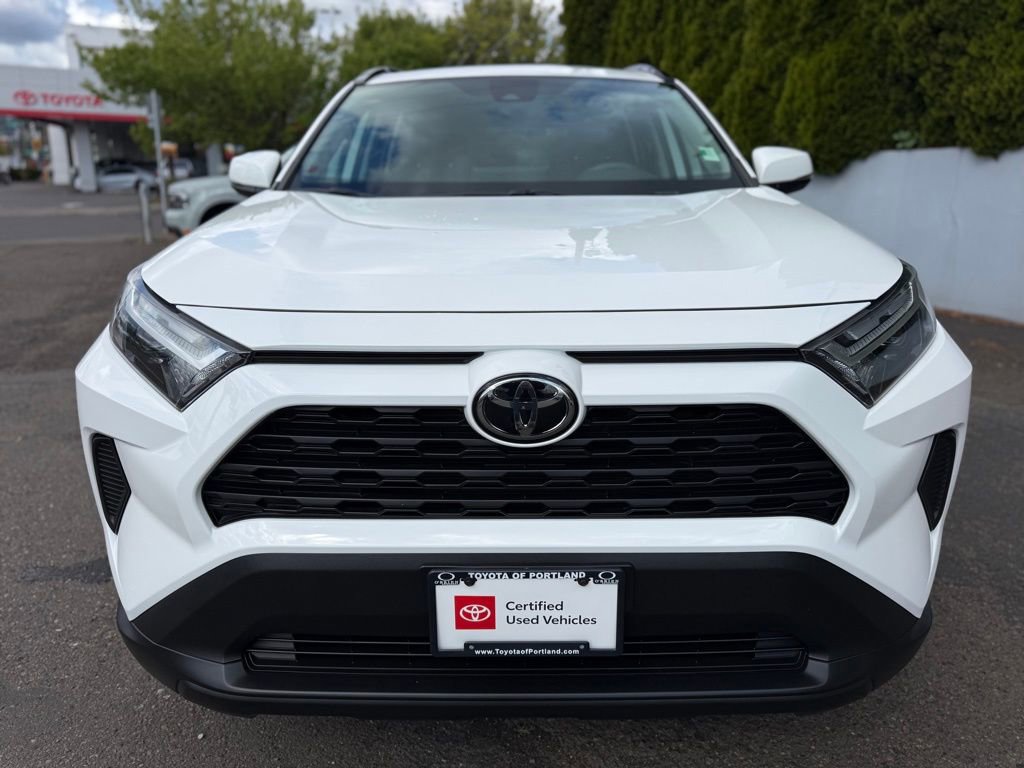 Certified 2022 Toyota RAV4 XLE AWD/4WD image 3
