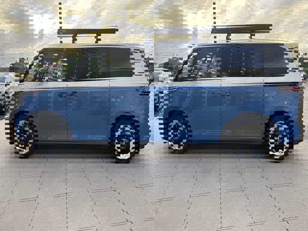 New 2025 Volkswagen ID. Buzz Pro S Plus image 3