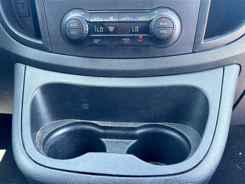 Used 2018 Mercedes-Benz Metris Passenger image 18