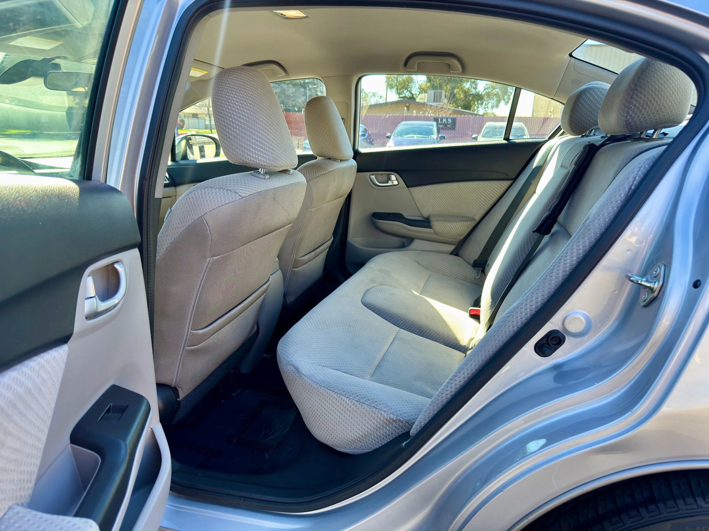 Used 2015 Honda Civic Hybrid Sedan image 8