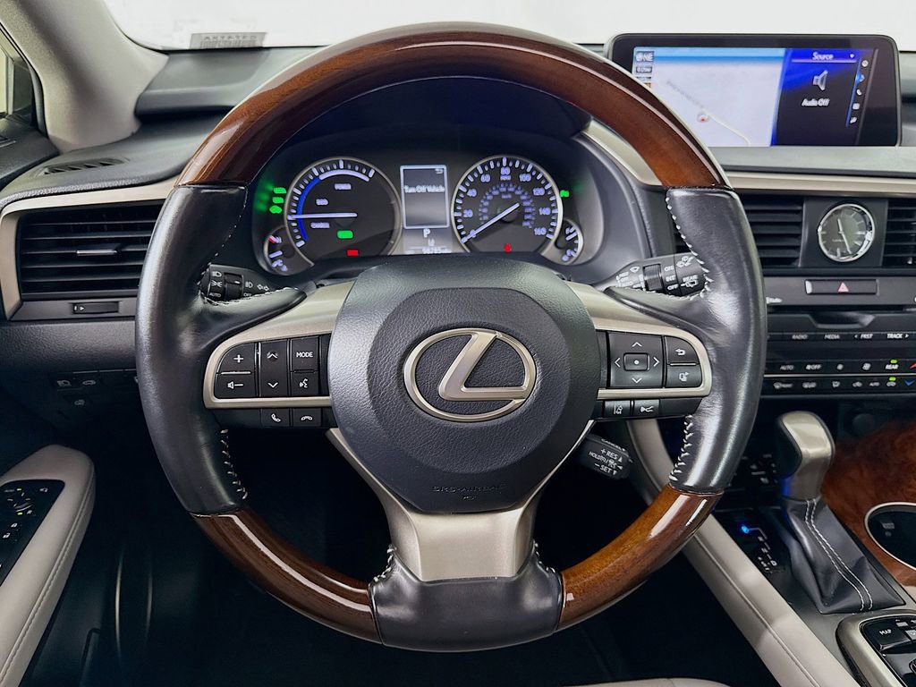 Used 2018 Lexus RX 450hL Premium image 11