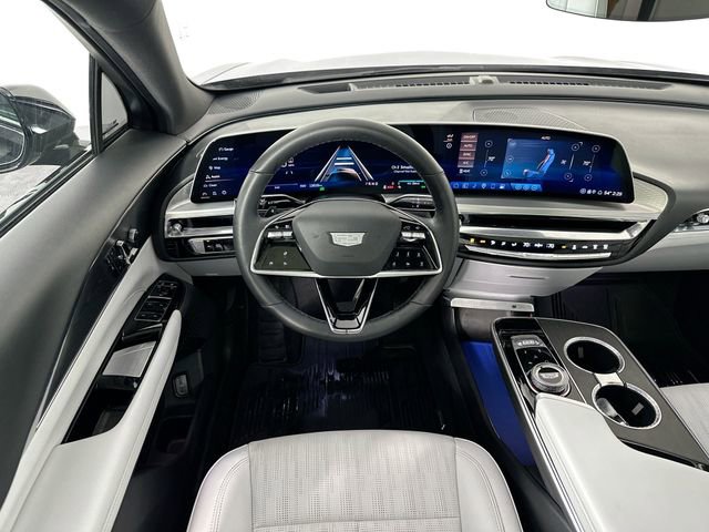 Used 2024 Cadillac Lyriq Sport image 11