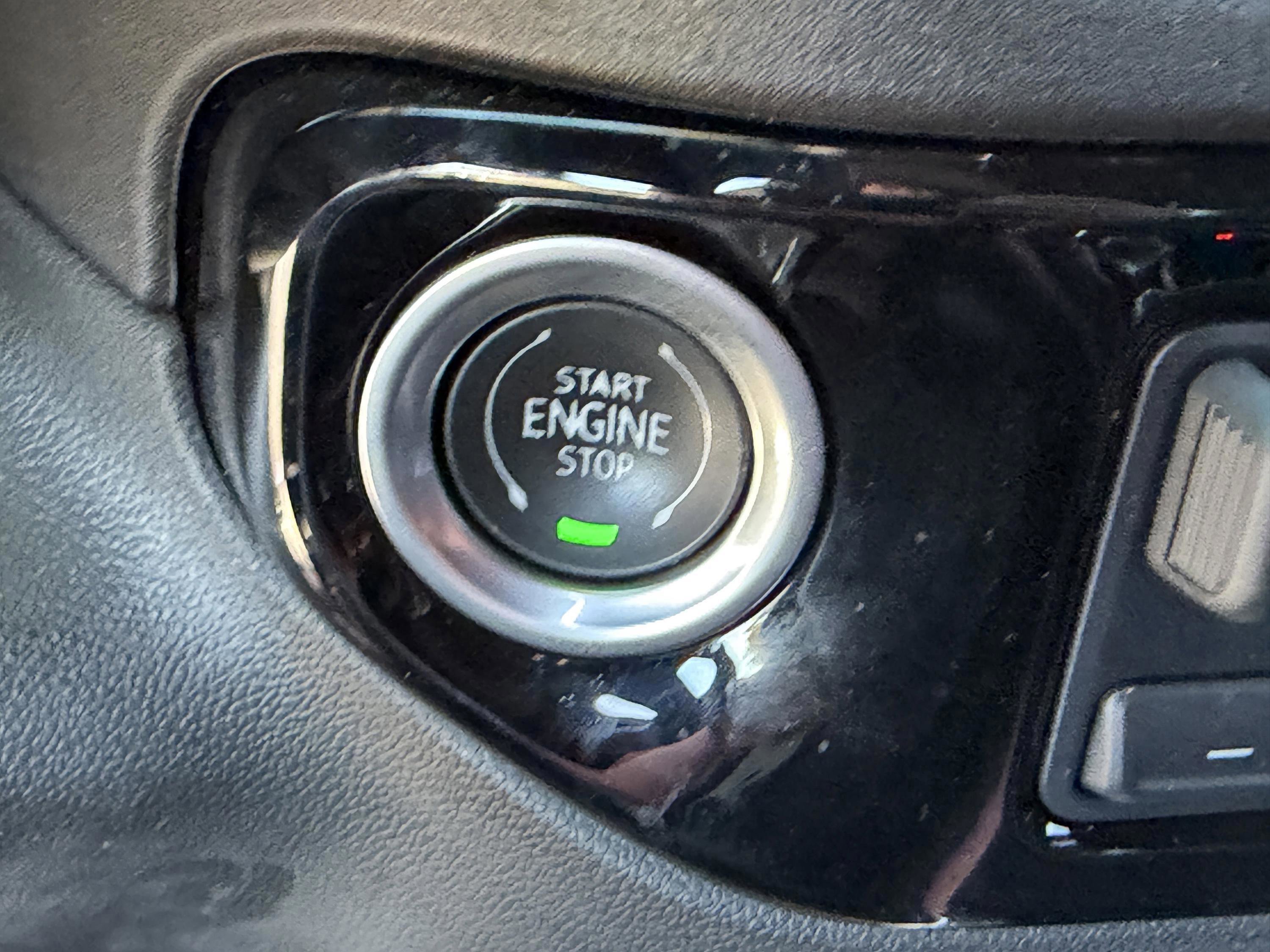 Used 2024 Chevrolet Silverado 1500 High Country w/ Technology Package AWD/4WD image 26