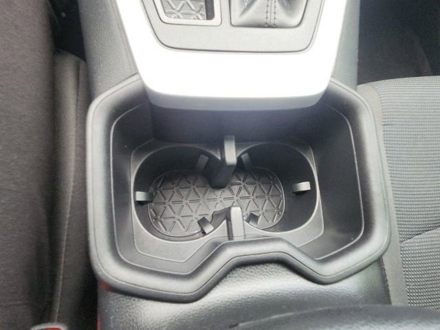 Used 2024 Toyota RAV4 LE AWD/4WD image 29