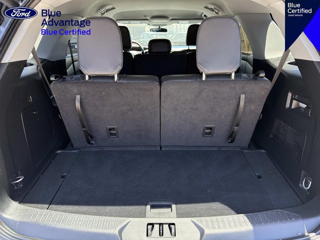 Used 2023 Ford Explorer XLT w/ Equipment Group 202A RWD image 7