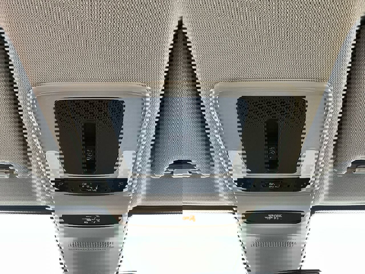 Used 2025 Honda HR-V EX-L image 16