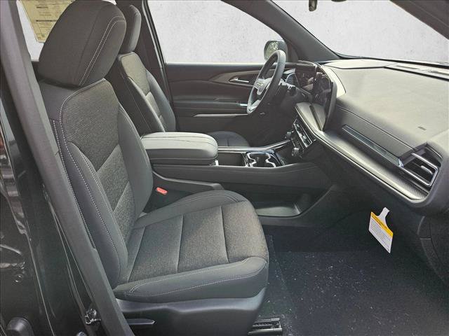 New 2027 Chevrolet Traverse LT FWD image 17