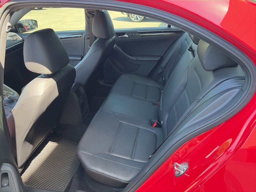 Used 2018 Volkswagen Jetta Sport FWD image 12