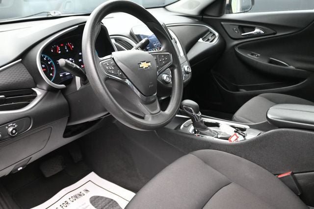 Used 2024 Chevrolet Malibu LT FWD image 13