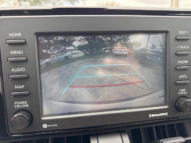 Used 2022 Toyota RAV4 LE FWD image 17