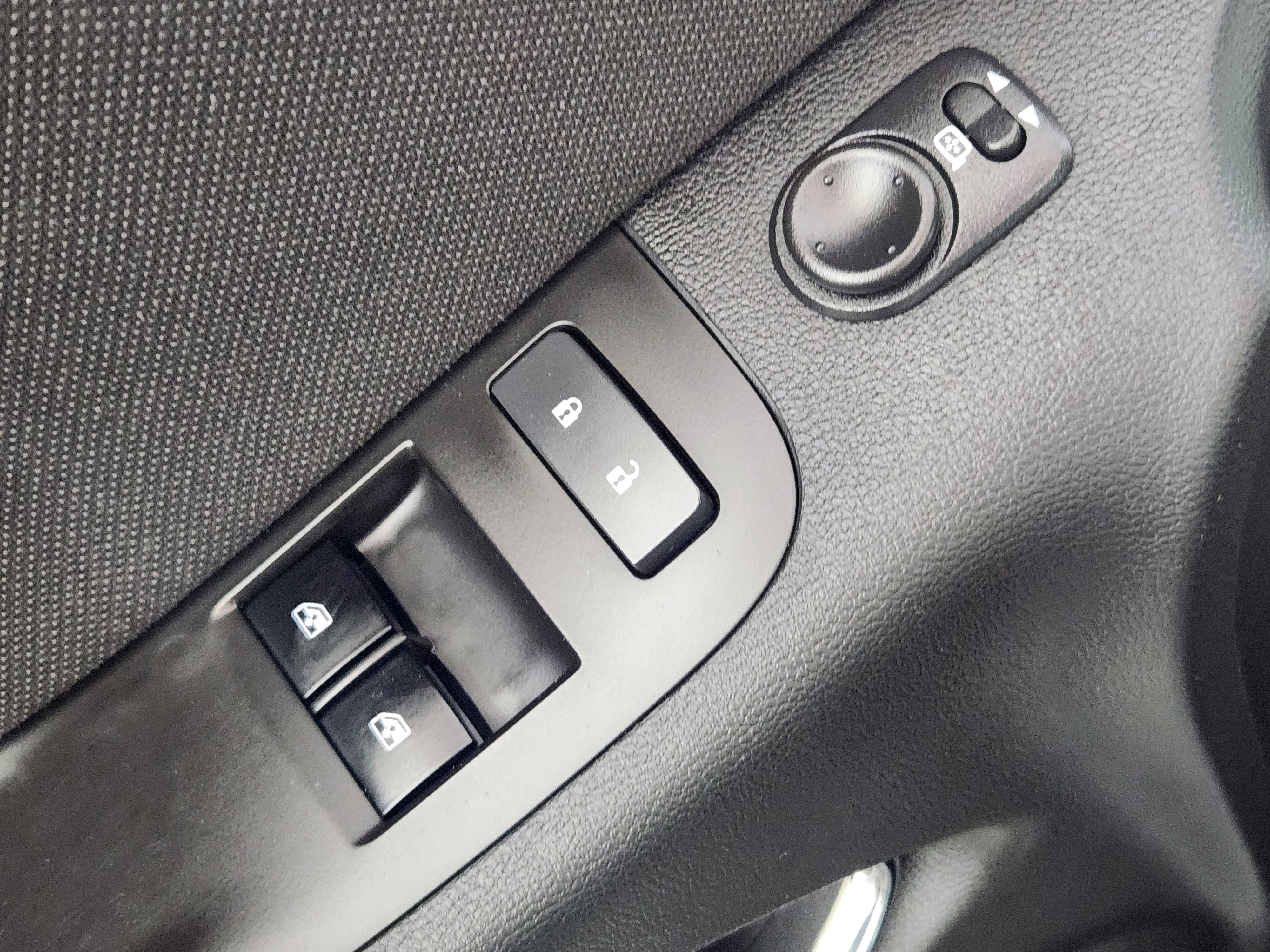 Used 2013 Chevrolet Camaro SS image 18