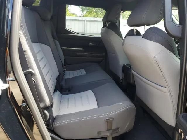 Used 2025 Toyota Tacoma TRD Sport image 8
