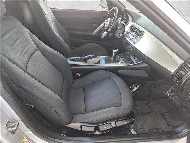 Used 2003 BMW Z4 2.5i RWD image 15