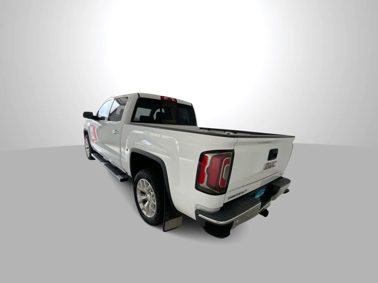 Used 2017 GMC Sierra 1500 SLT w/ SLT Premium Package AWD/4WD image 6