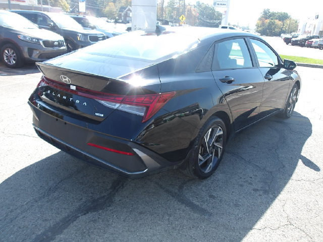 Certified 2025 Hyundai Elantra SEL FWD image 7