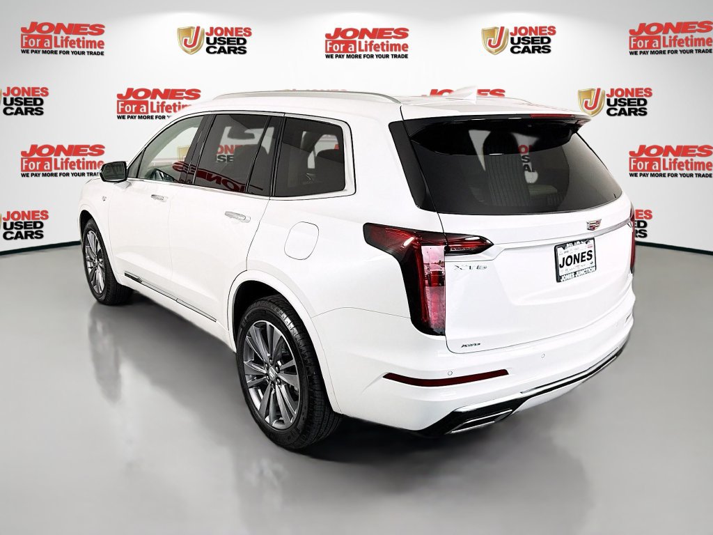 Used 2025 Cadillac XT6 Premium Luxury w/ LPO, Floor Liner Package AWD/4WD image 2
