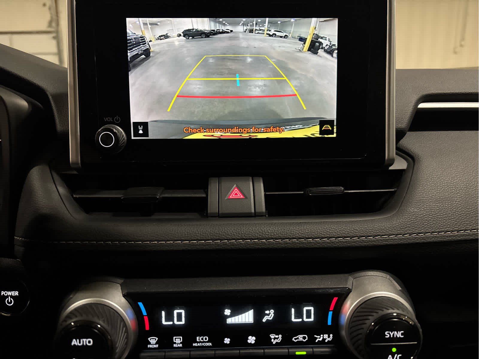 Used 2025 Toyota RAV4 XLE AWD/4WD image 9