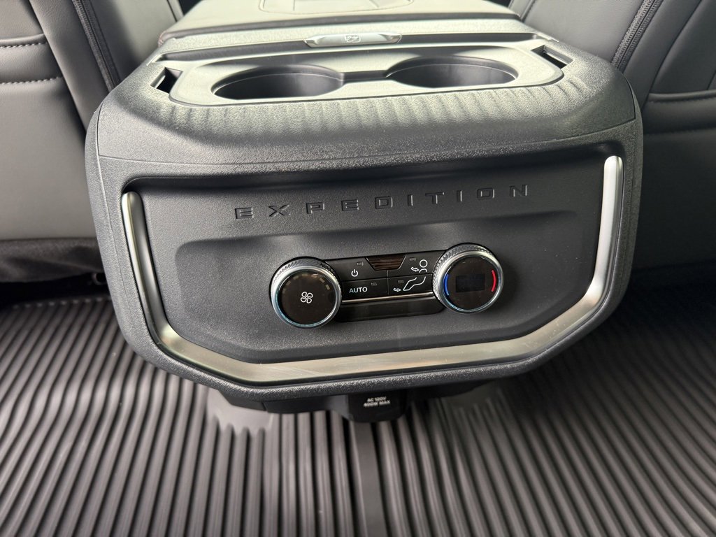 New 2025 Ford Expedition Max Active image 16
