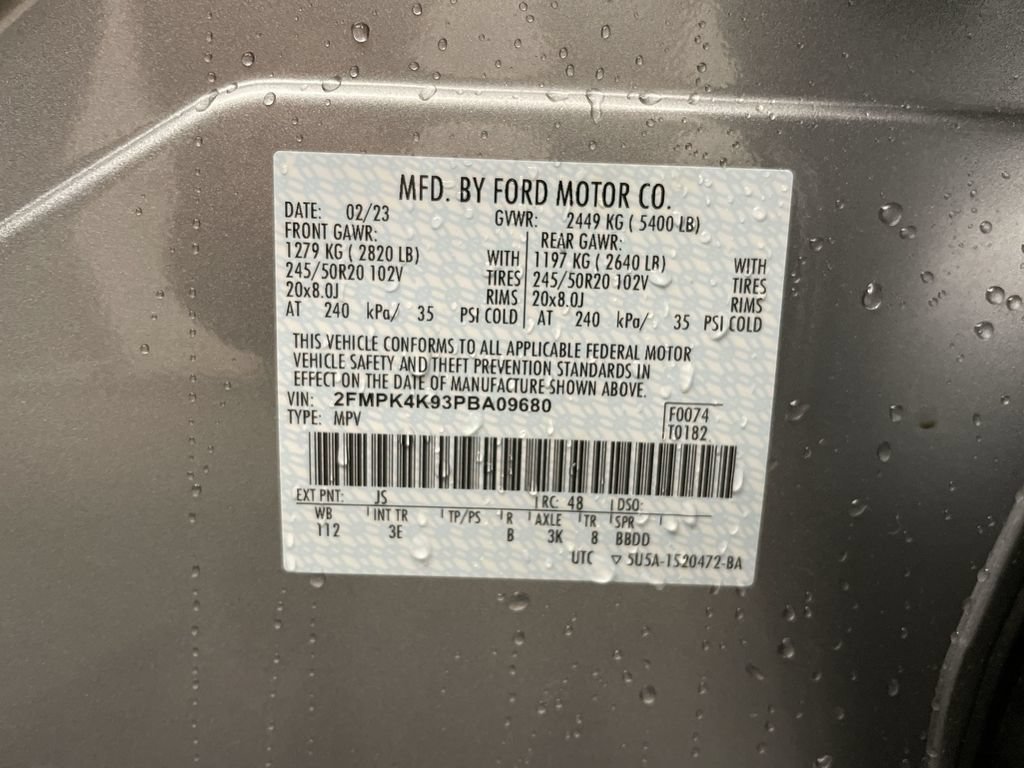 Used 2023 Ford Edge Titanium w/ Class II Trailer Tow Package AWD/4WD image 28