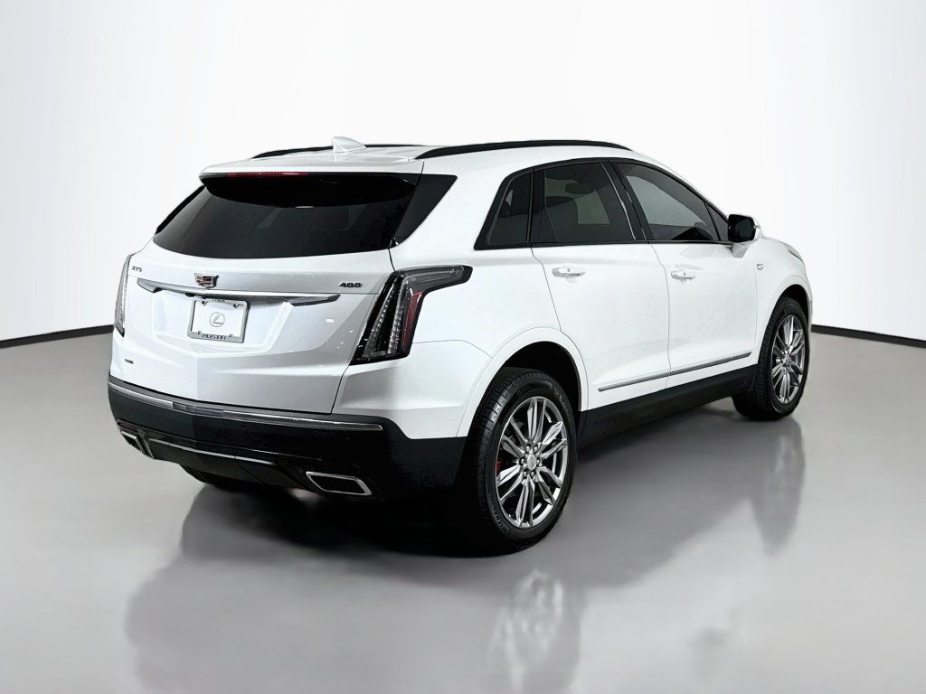 Used 2024 Cadillac XT5 Sportv w/ LPO, Floor Liner Package AWD/4WD image 5