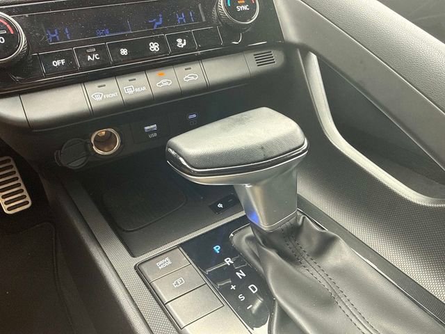 Certified 2025 Hyundai Elantra Sport FWD image 19