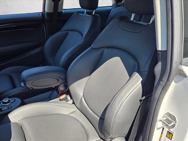 Used 2024 MINI Cooper SE image 15