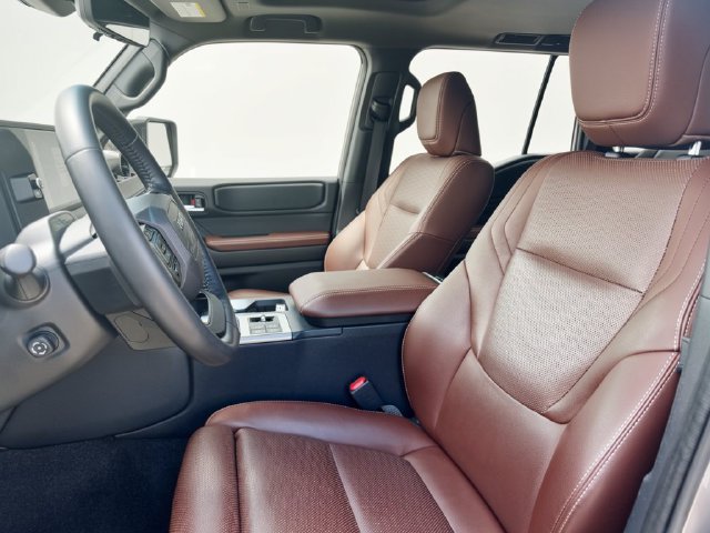Used 2025 Toyota Land Cruiser w/ Premium Package AWD/4WD image 16
