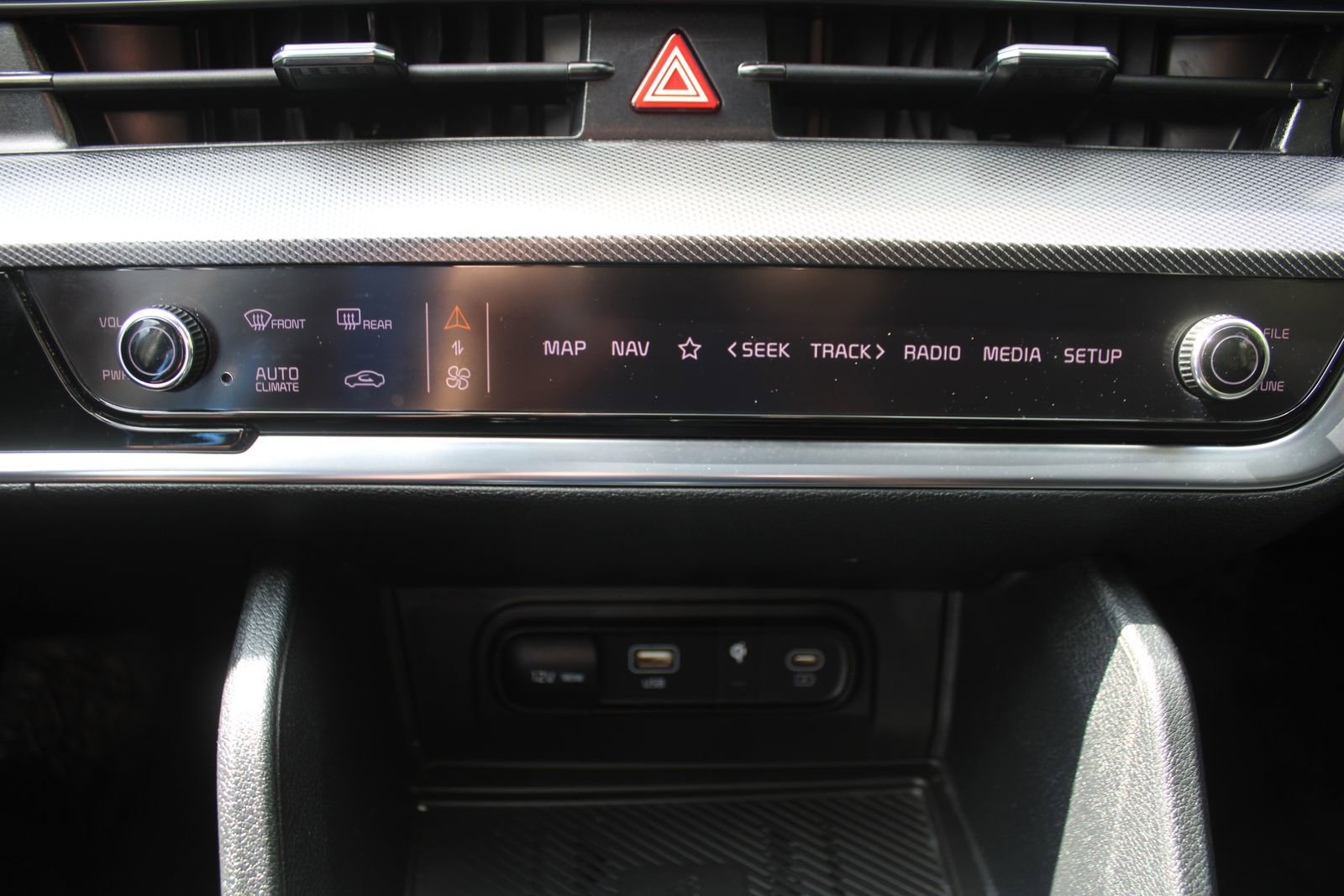 Certified 2025 Kia Sportage SX FWD image 41