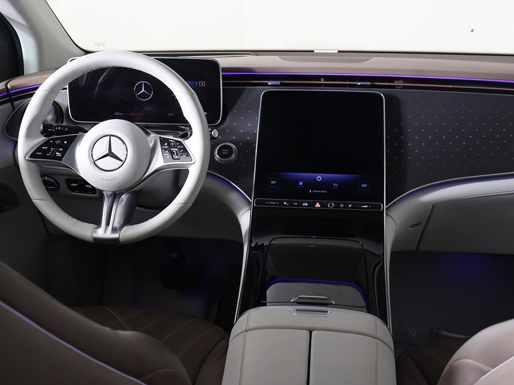 Used 2023 Mercedes-Benz EQE 500 4MATIC SUV w/ Pinnacle Trim Package image 36