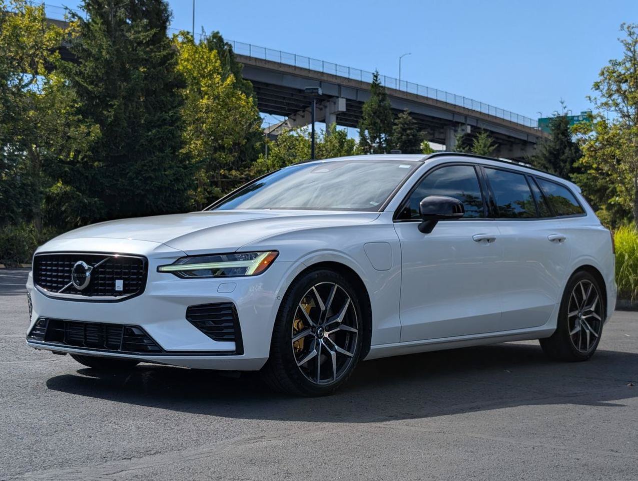 Used 2024 Volvo V60 T8 Polestar w/ Protection Package Premier AWD/4WD image 3